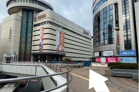 桜木町のバス乗り場までのルート1