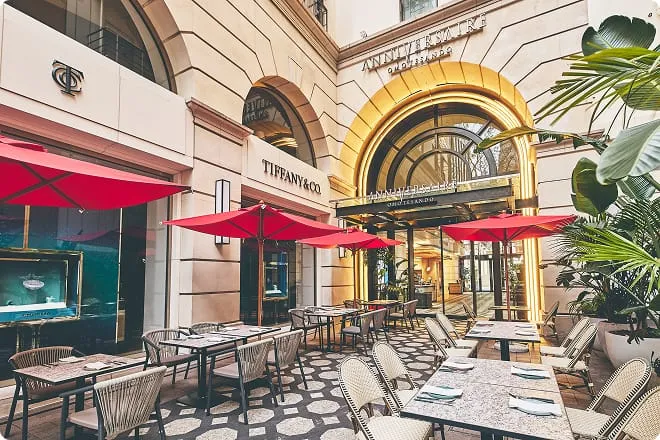 アニヴェルセルカフェ