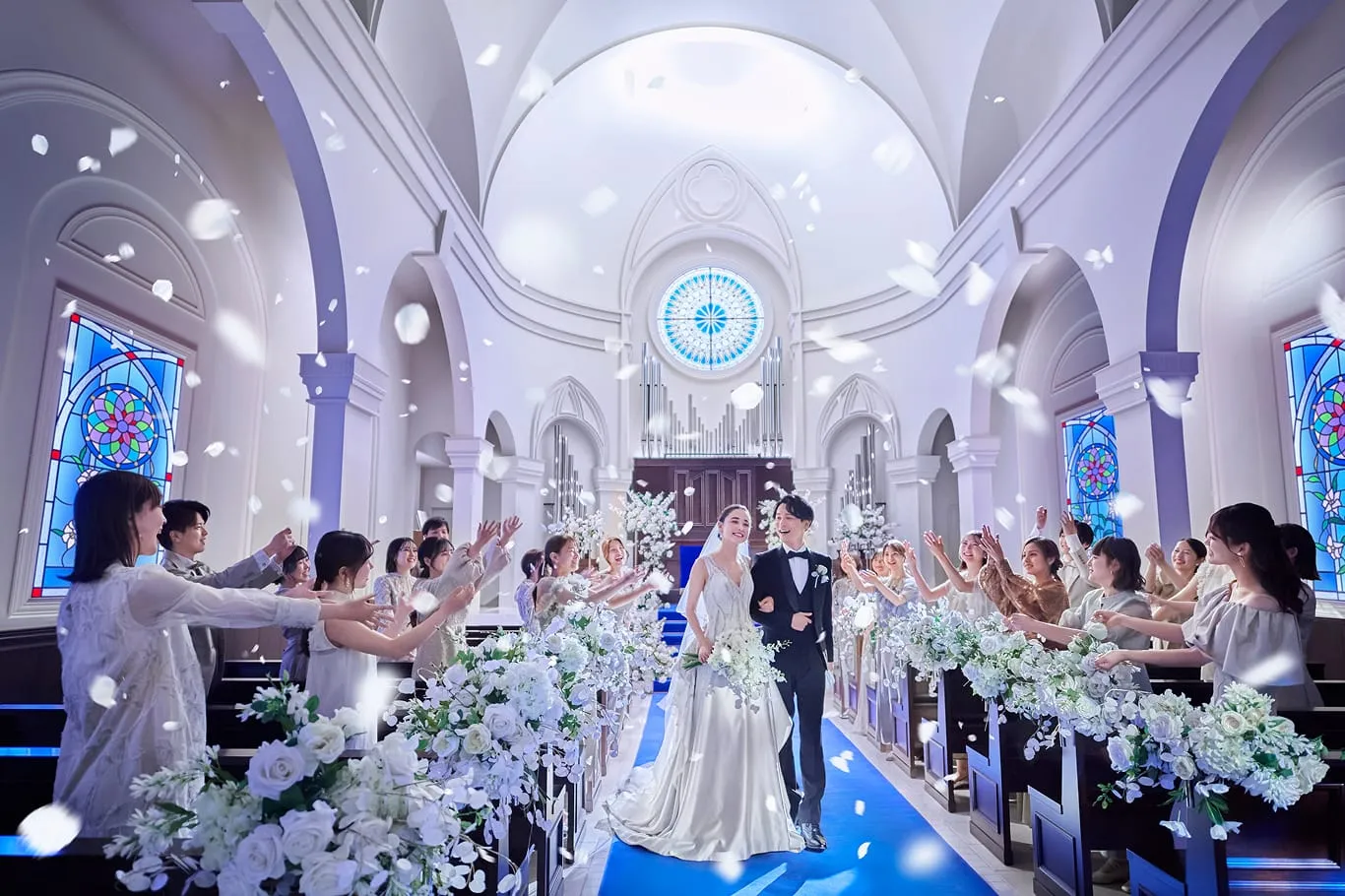 おふたりの憧れを叶える
アニヴェルセルの挙式