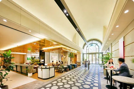 カフェ＆ラウンジ