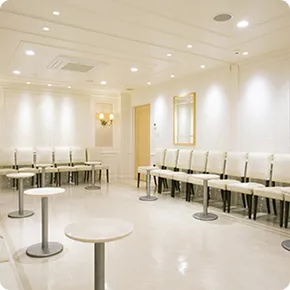 親族控室 / 親族紹介室