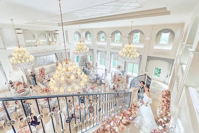 大階段からの入場も叶う
憧れの結婚式
