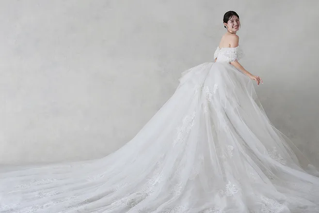 ここでしか出逢えない
特別なドレスを