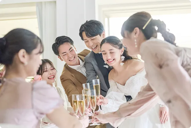 おふたりらしさでもてなす
アットホームな結婚式