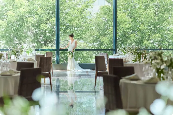 表参道の景色が祝福に変わる