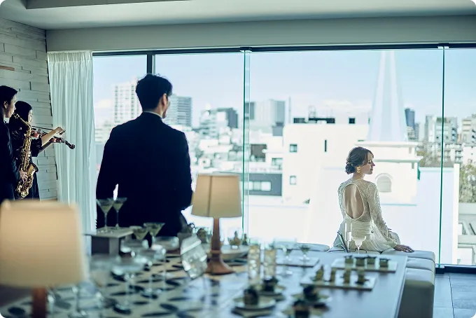 自然と景色が調和するロビー