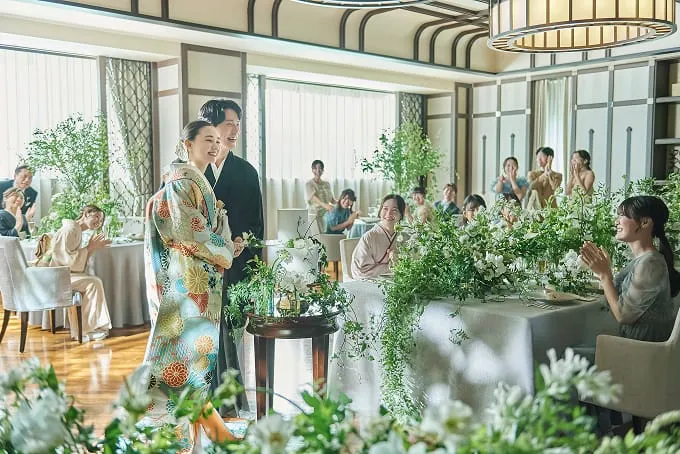 ドレスも和装も似合う和モダン空間