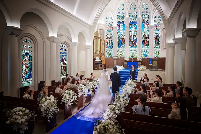 ロイヤルブルーのバージンロード