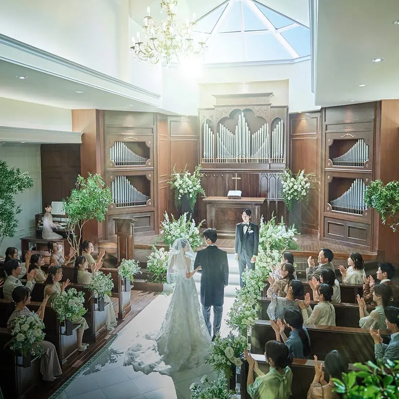 チャペル & パーティ会場