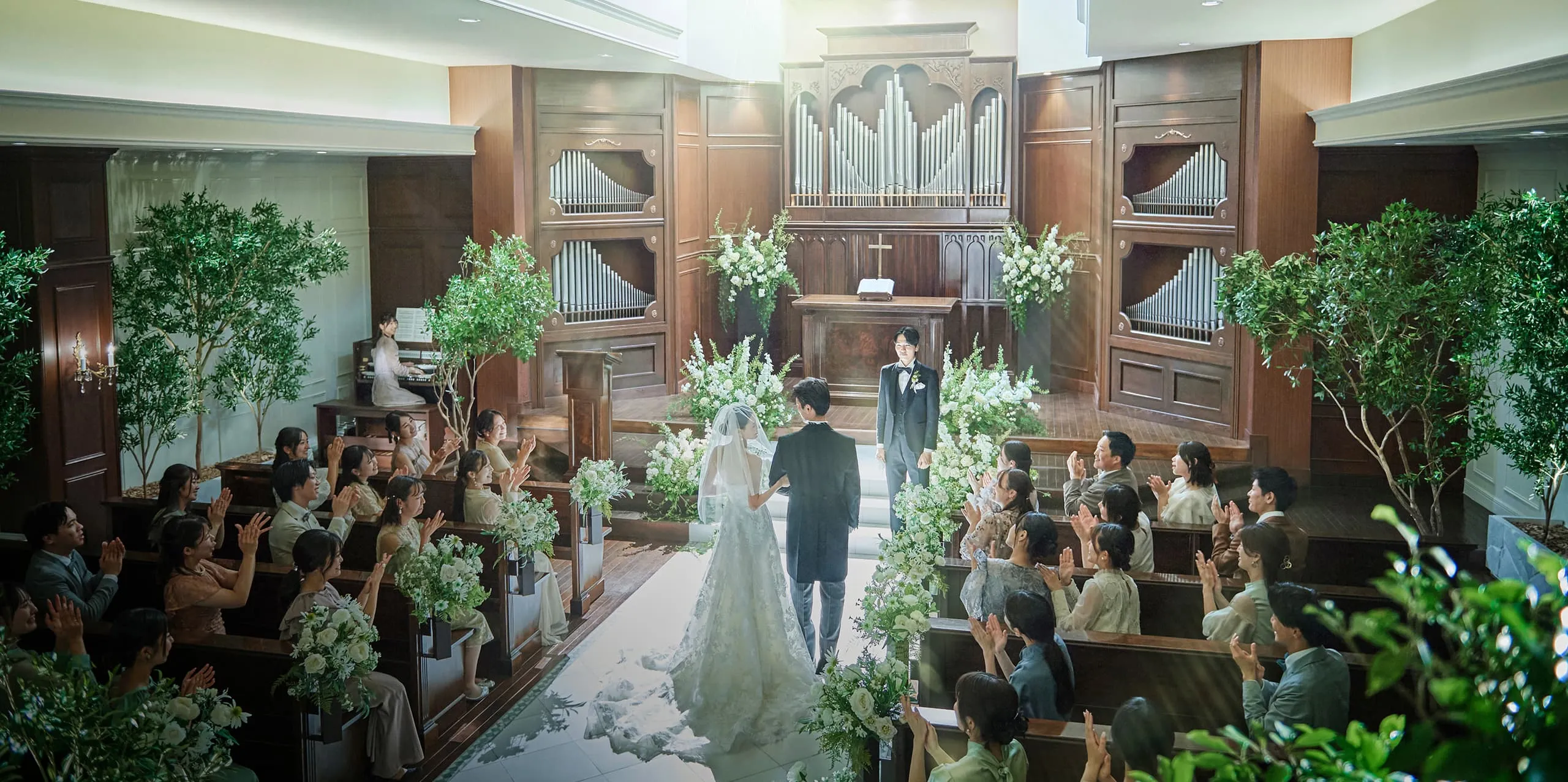 チャペル & パーティ会場