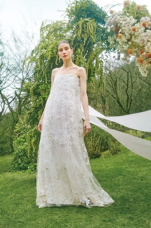 Naturalのドレス画像5