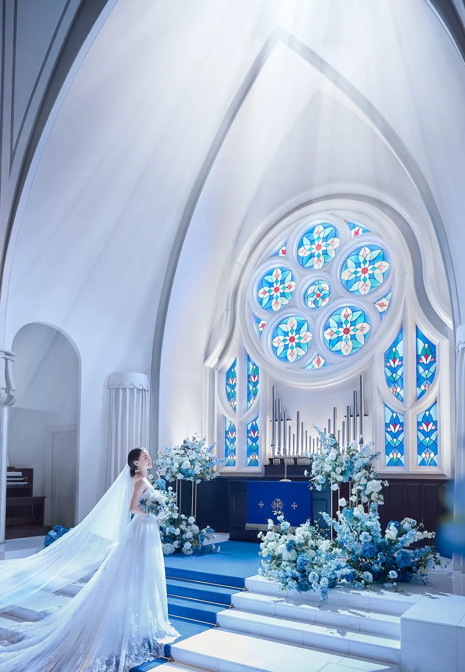 アニヴェルセル 白壁について