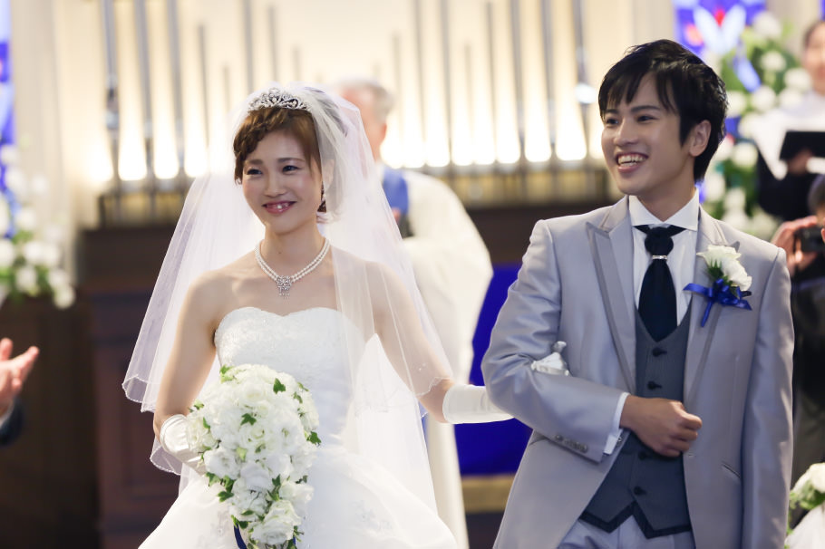 村山夫妻 ふたりの体験談 アニヴェルセル 結婚式 ウェディングブランドサイト