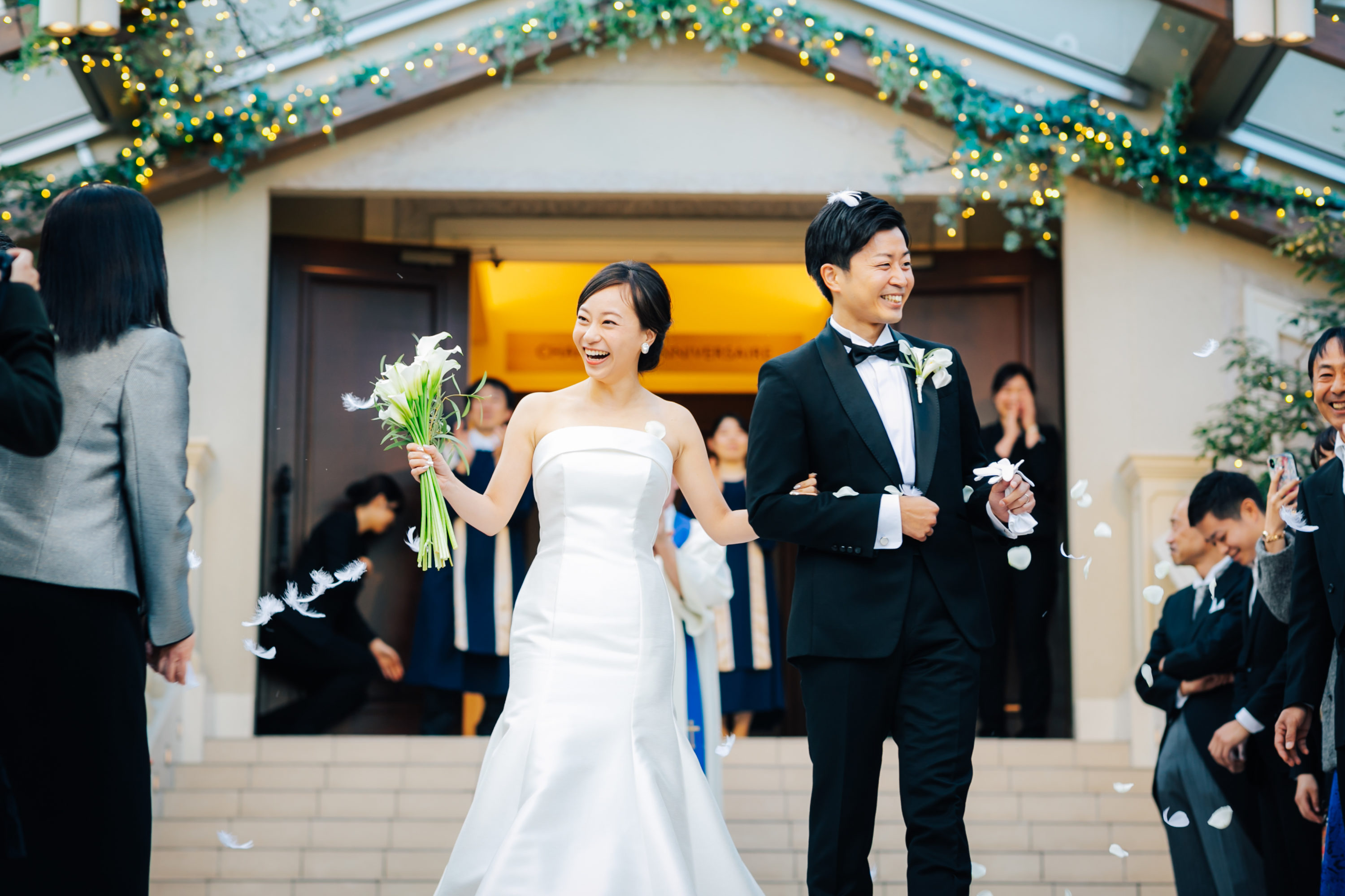 カップル2 000組が選んだ 結婚式bgmランキング 入場 乾杯などシーン別でおすすめ楽曲top10を大発表 定番曲から演出を盛り上げてくれる一 曲まで 新旧の名曲が勢ぞろい お知らせ アニヴェルセル 結婚式 ウェディングブランドサイト