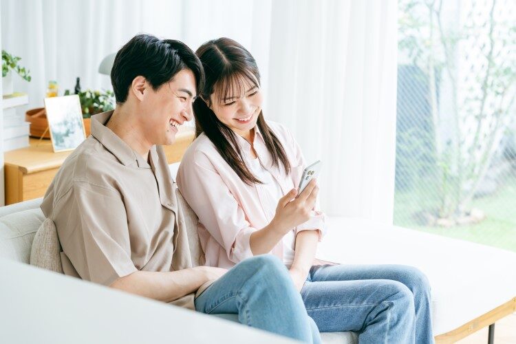 同棲のきっかけは「結婚前提」が6割超！結婚前に同棲する割合やメリット・デメリット