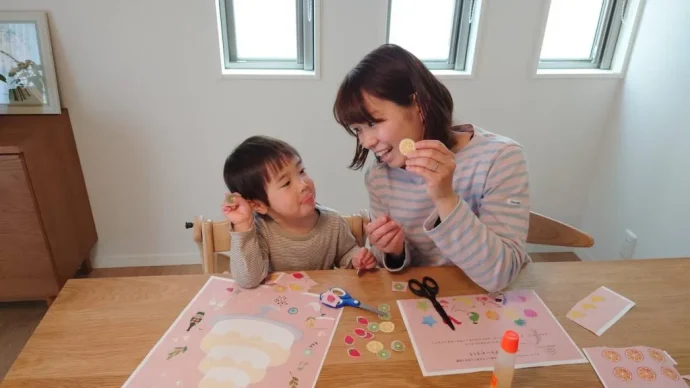 きって・はって・ぬってつくる!GWの“おうち時間”を家族で楽しむペーパー遊び