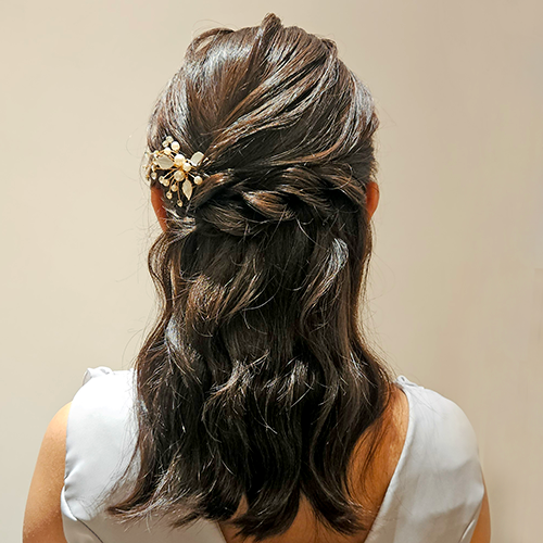 結婚式参列のゲスト髪型