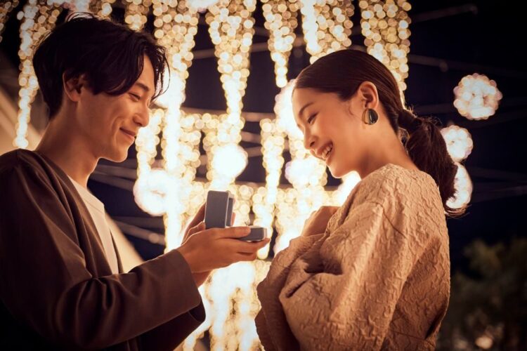 【文例集】感動したプロポーズの言葉は？シンプルな言葉からユニークなセリフまで