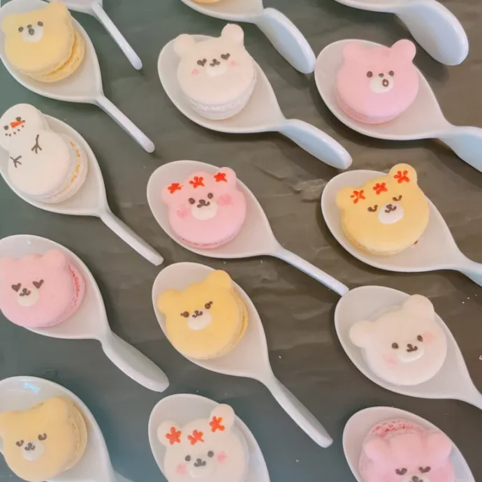 定番の演出デザートビュッフェにアレンジを加えて♡ゲストから『かわいい!』があふれる甘いおもてなしアイデア【今週のスタスナ】
