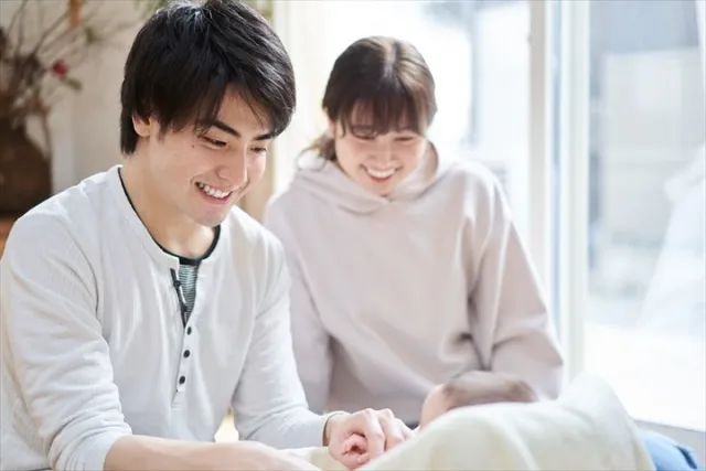 仲が深まる【おうちデート】のアイデアを提案!カップル・夫婦の休日の過ごし方は?