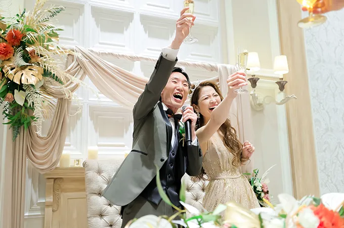 【#結婚式BGMリスト】泣ける・笑える・楽しめる音楽!先輩カップルの実例集