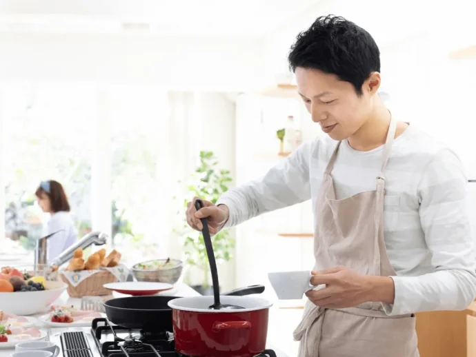 料理をする旦那様