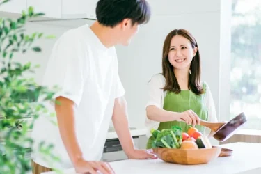 彼氏に喜ばれた手料理ランキングTOP10！人気の理由は？彼女への手料理エピソードも