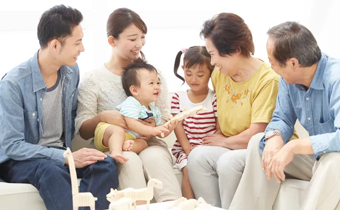 お相手の両親に喜ばれる「手土産」は?相場は?