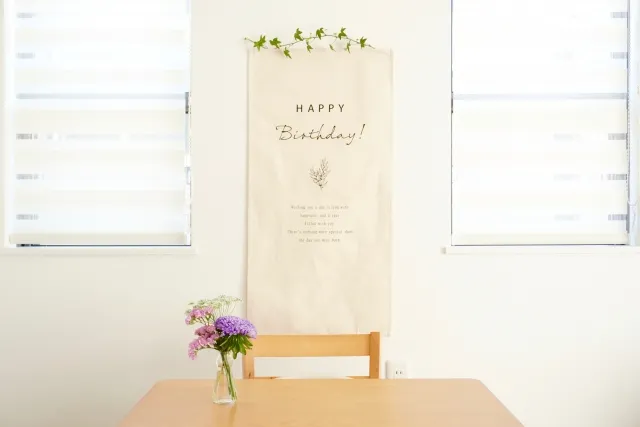 7月6日は「サラダ記念日」。誕生日に“年の数だけプレゼント”でサプライズ演出!