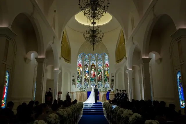 結婚式のチャペルの選び方|設備&演出のチェックポイントを確認!