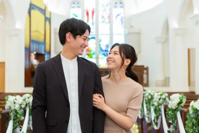 結婚式場のブライダルフェアは平日も参加できる!ゆっくり見学したいふたりにおすすめ