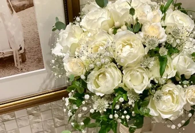 種類や本数、色にも意味がある？薔薇など定番の花束を紹介♡