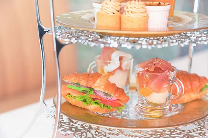アニヴェルセルカフェ 表参道初の「アフタヌーンティー」が登場!秋の味覚もたっぷり♡