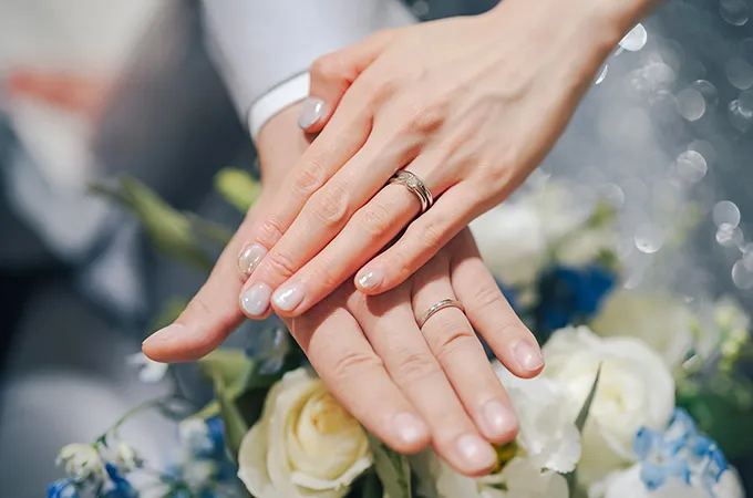 結婚指輪のデザインは男女で違う種類はあり？おしゃれな刻印メッセージ ...