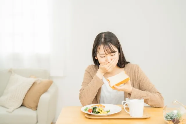 「吐き気」「眠気」など症状が重なり“つわり”の辛さが増長