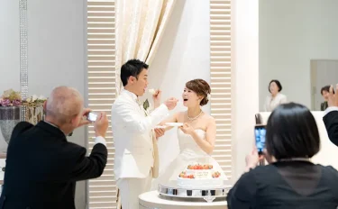 【WEDDING REPORT】少人数のファミリーウェディングで会食♪新しい家族の誕生を感じる温かな時間に