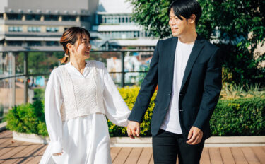 ブライダルフェアに行く時の服装は？男女別＆春夏秋冬別おすすめのコーディネートも