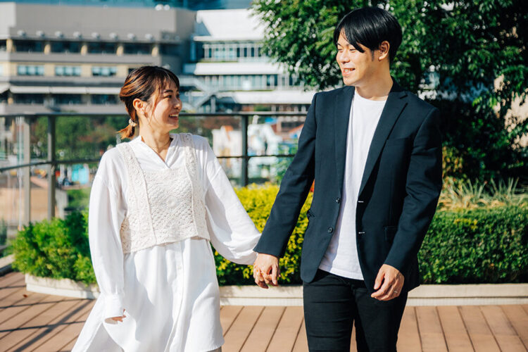 ブライダルフェアに行く時の服装は？男女別＆春夏秋冬別おすすめのコーディネートも