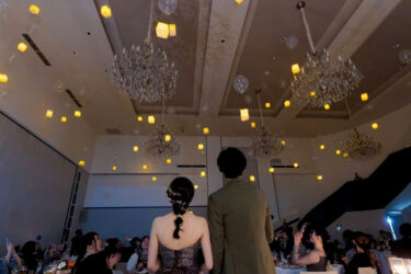 結婚式の入場演出おすすめ10選♪ゲストが盛り上がること間違いなし！