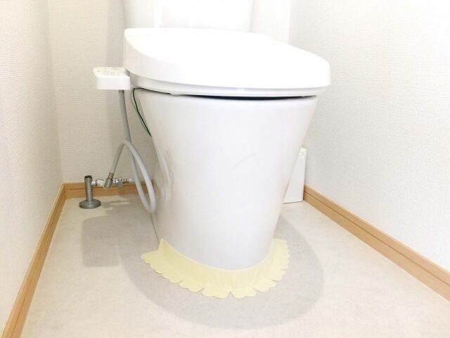 トイレの隙間ガード