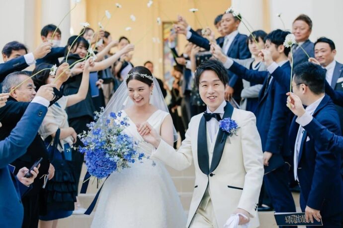結婚式のフラワーアーチの演出