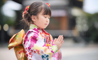 七五三のお参りはいつ・どこで・誰と何をする？神社参拝の流れ＆マナーガイド