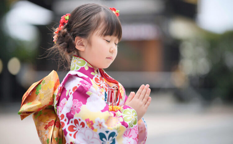 七五三のお参りはいつ・どこで・誰と何をする？神社参拝の流れ＆マナーガイド