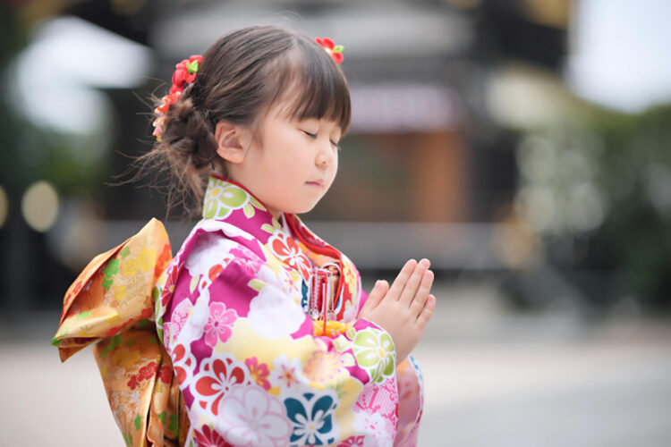 七五三のお参りはいつ・どこで・誰と何をする?神社参拝の流れ&マナーガイド