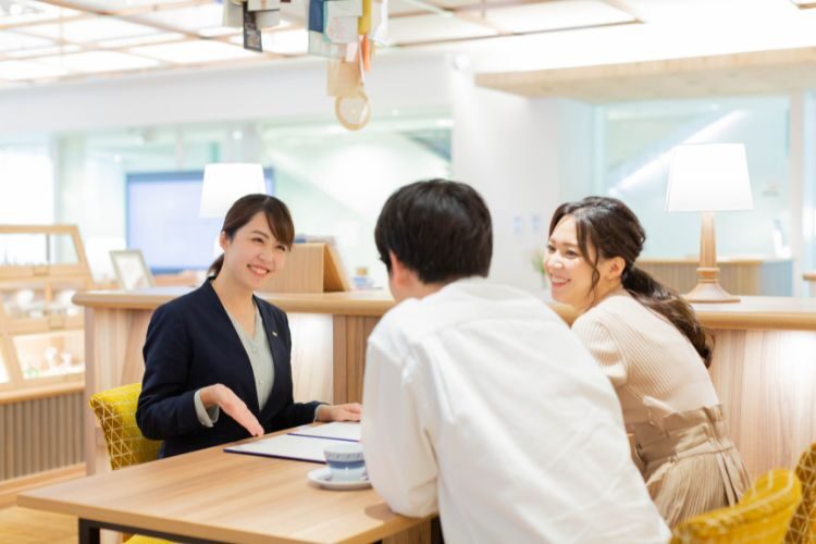 ブライダルフェアと会場見学の違いと予約方法。おすすめはどっち?