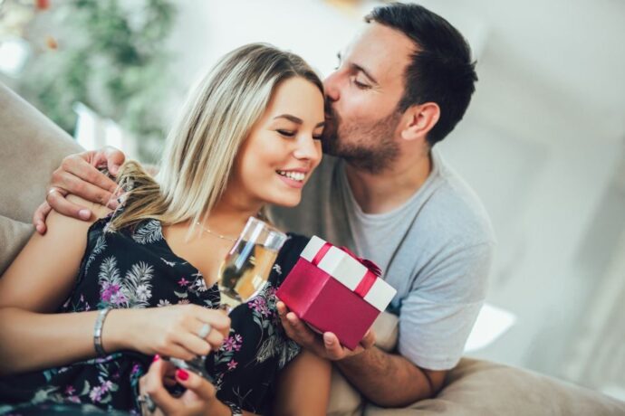 結婚記念日プレゼントの選び方(実用的なもの)