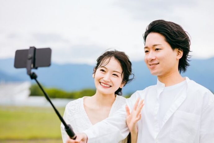 SNS 結婚報告 カップル