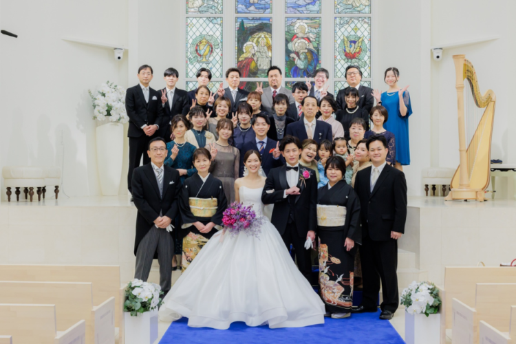 結婚式の親族の服装は？親や兄弟姉妹・子どもや親戚の服装マナーを解説