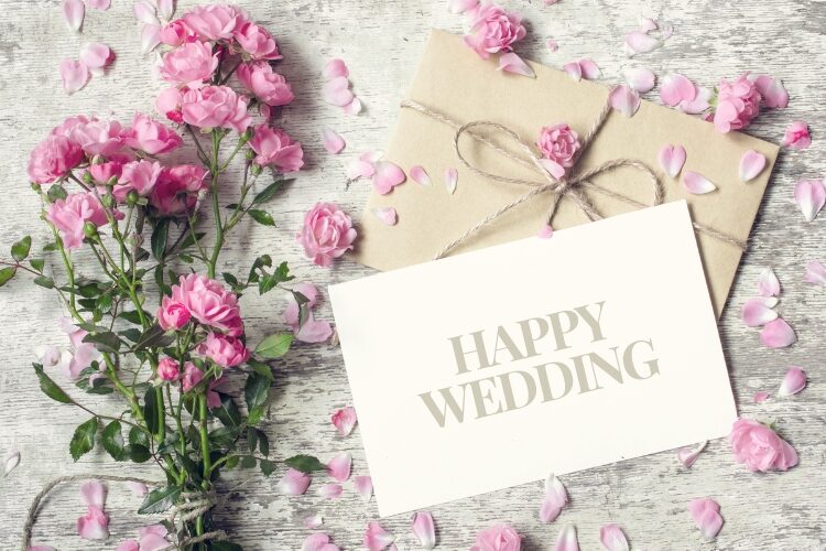 【結婚祝いのメッセージ】そのまま使えるおしゃれな文例も紹介！