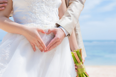 妊娠報告タイミングはいつ？親・友達・家族・職場への伝え方は？サプライズエピソードも紹介！